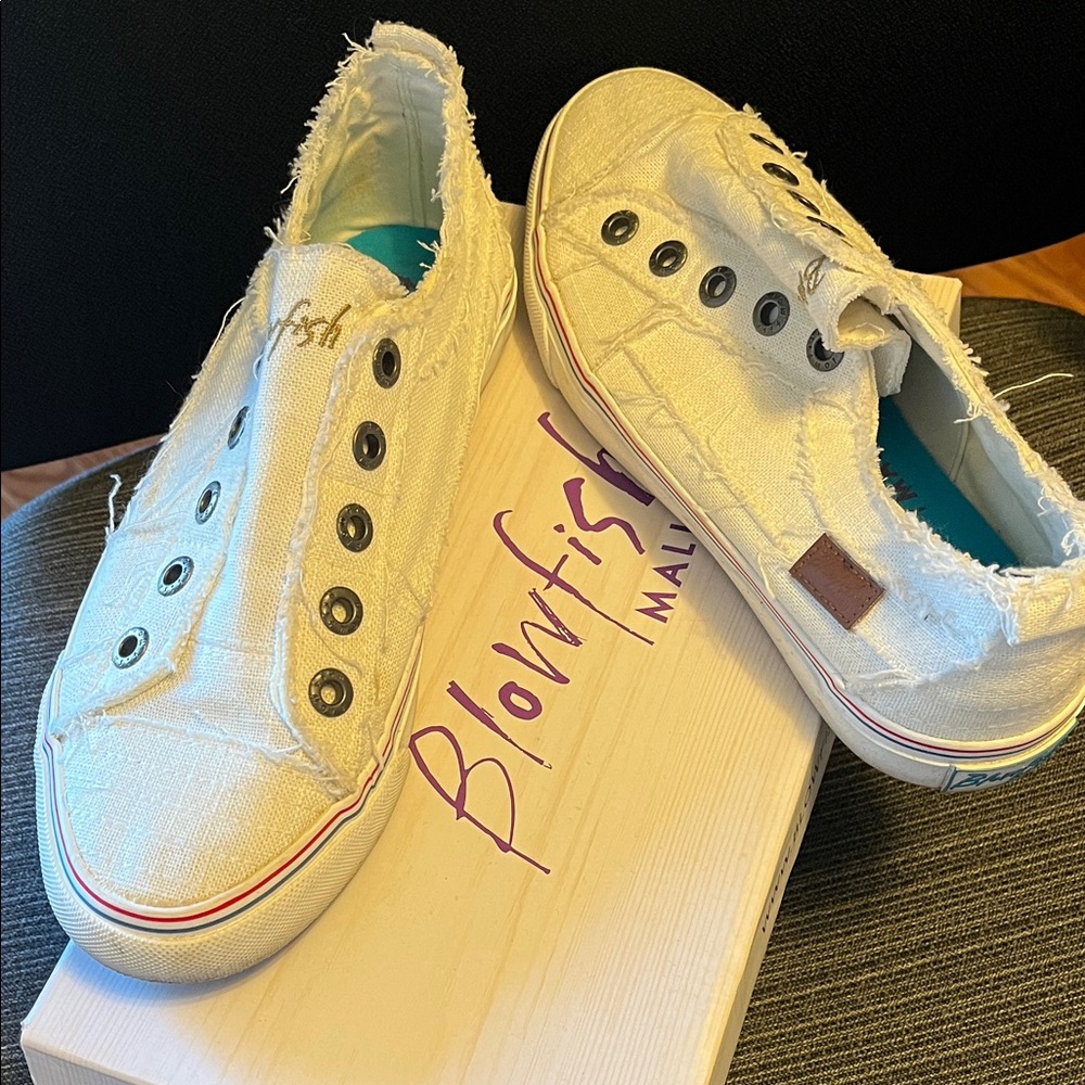 Blowfish Cream Slip-On Sneakers